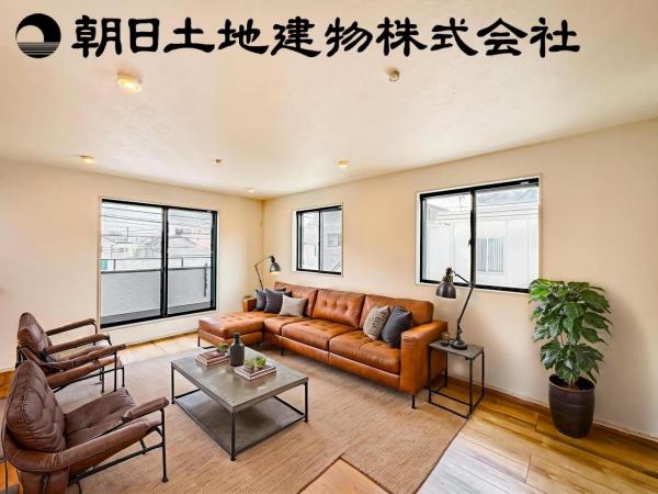 相模原市南区相武台３丁目　〜東南角地・豊富過ぎる収納〜