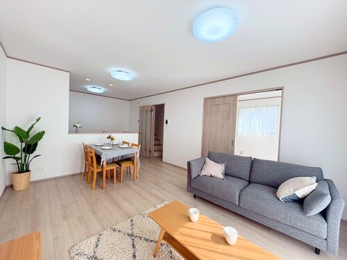 西区指扇　775番　A号棟　全2棟