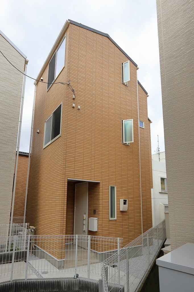 南区清水ケ丘新築戸建　B号棟