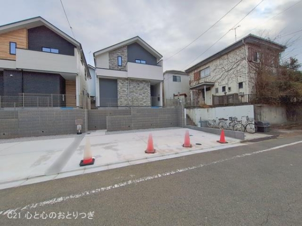 町田市成瀬台1丁目9期　新築分譲住宅　2号棟