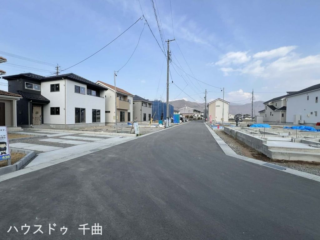 新築戸建 【いろどりアイタウン】千曲市中　6号棟/14区画
