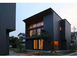 【西島　正樹】