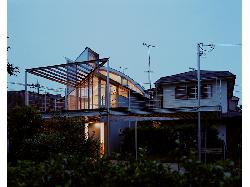 【西島　正樹】