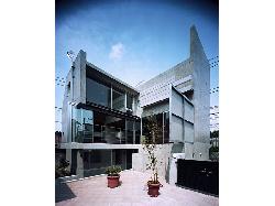 【西島　正樹】