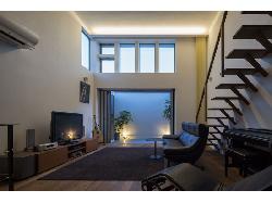 【横山　浩介】