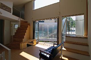 【横山　浩介】