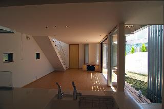 【横山　浩介】