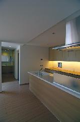 【横山　浩介】