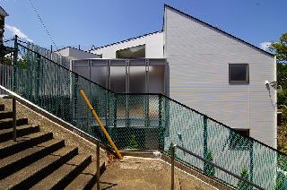 【横山　浩介】