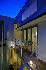 【横山　浩介】