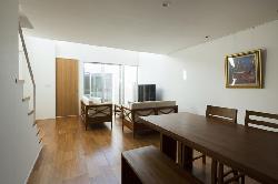 【横山　浩介】