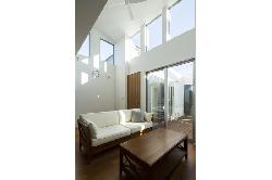 【横山　浩介】