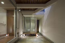 【横山　浩介】