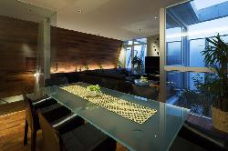 【横山　浩介】