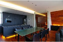 【横山　浩介】