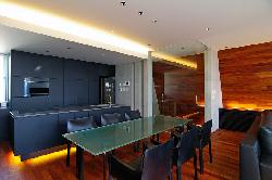 【横山　浩介】