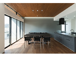 【Cool Gray House】