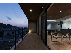 【Cool Gray House】