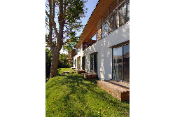 【回遊テラスの家】