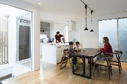 【横山　浩介】