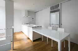 【横山　浩介】