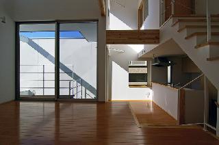 【横山　浩介】