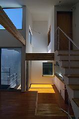 【横山　浩介】