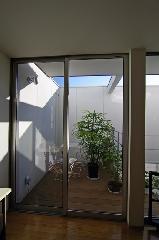 【横山　浩介】