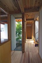 【横山　浩介】