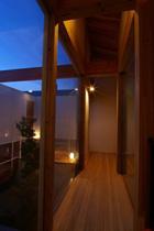 【横山　浩介】