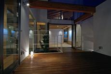 【横山　浩介】