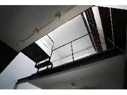 【スキップフロアの狭小地3階建て住宅】