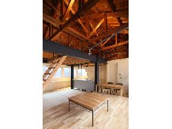 【眞野　サトル】