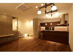 【眞野　サトル】