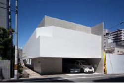 【眞野　サトル】