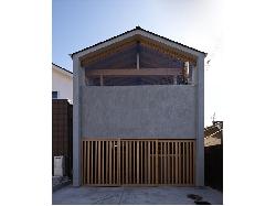 【眞野　サトル】