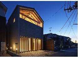 【眞野　サトル】