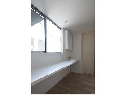 【眞野　サトル】