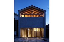 【眞野　サトル】