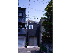 【眞野　サトル】