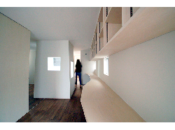 【眞野　サトル】