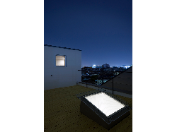 【眞野　サトル】