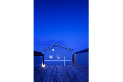 【3 wall fold house】