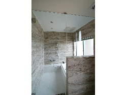 【眞野　サトル】