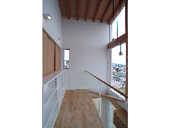 【眞野　サトル】