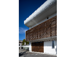 【眞野　サトル】