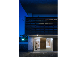 【眞野　サトル】