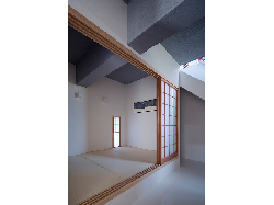 【眞野　サトル】