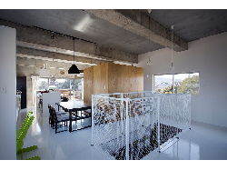 【眞野　サトル】