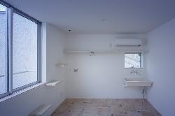 【眞野　サトル】